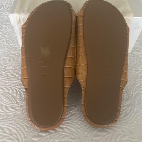 Definery Mule Footbed Croc-Embossed Leather Sandals, Tan - Picture 7 of 7